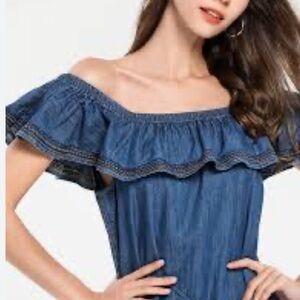 Bobo St. Tropez chambray Denim Off-Shoulder Top so cute